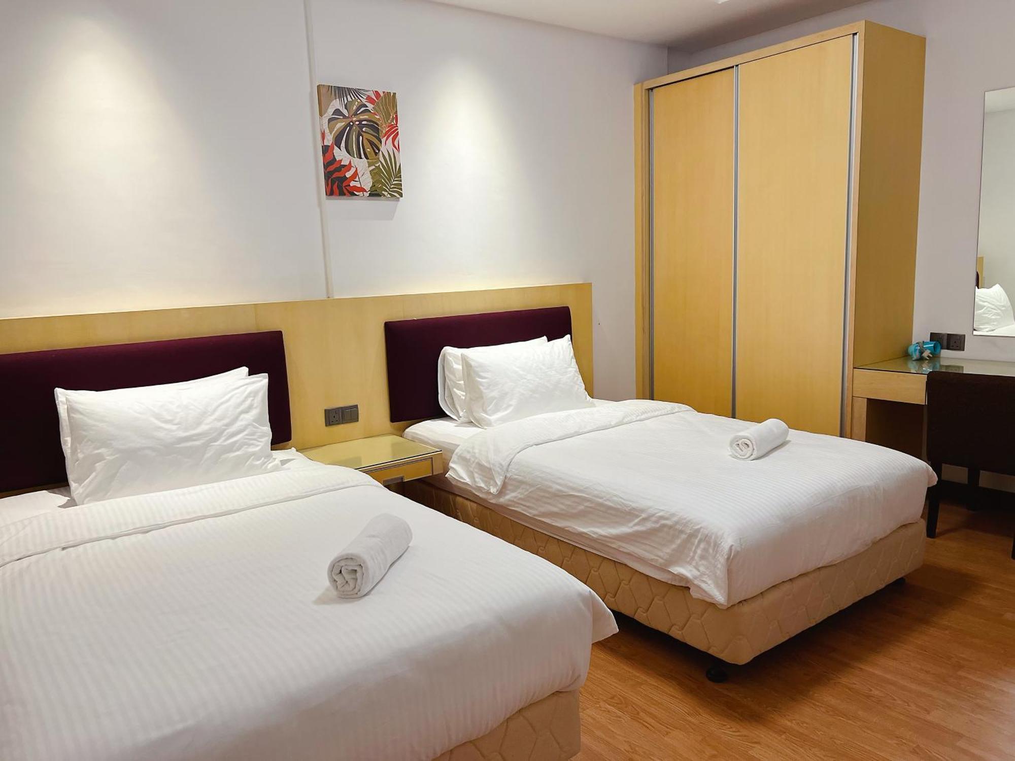 Imperial Grand Suite Apartment Kuching Exterior foto